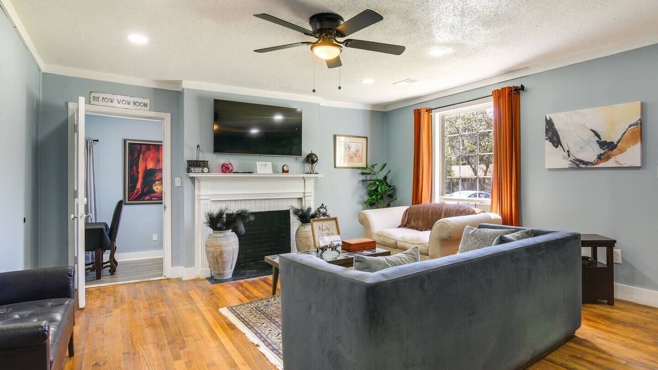 Photo of Livingroom in Clarksdale