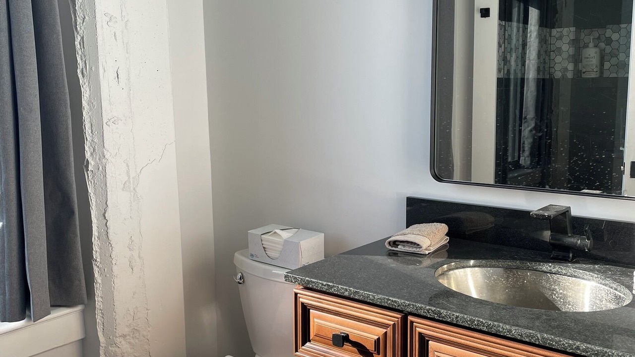 Photo of Bathroom in Painted Post