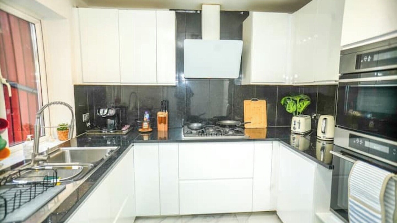 Photo of Kitchen in Langley Marish