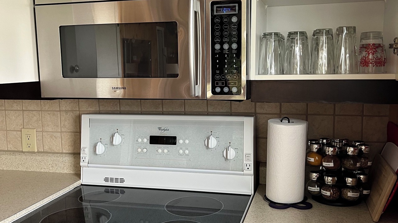 Photo of Kitchen in Saint-Jean-de-l'lle-d'Orleans