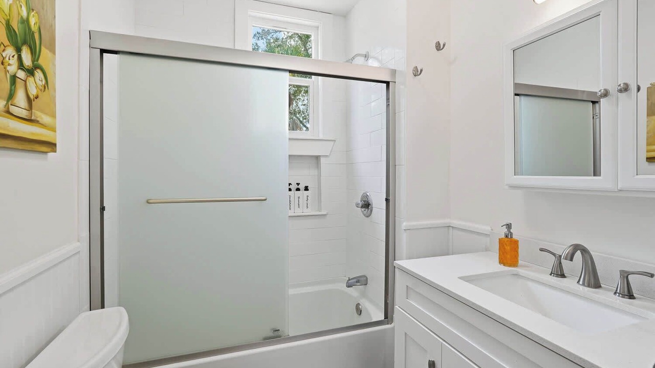 Photo of Bathroom in Arlington Park