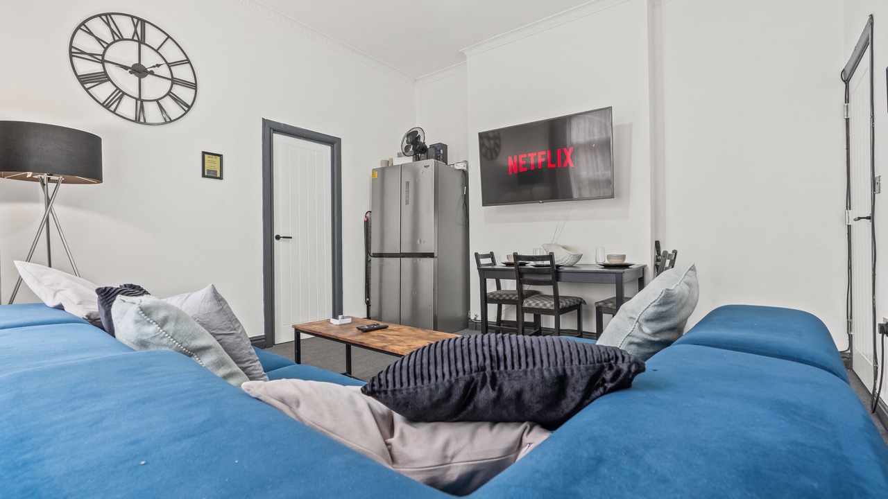 Photo of Livingroom in Moseley