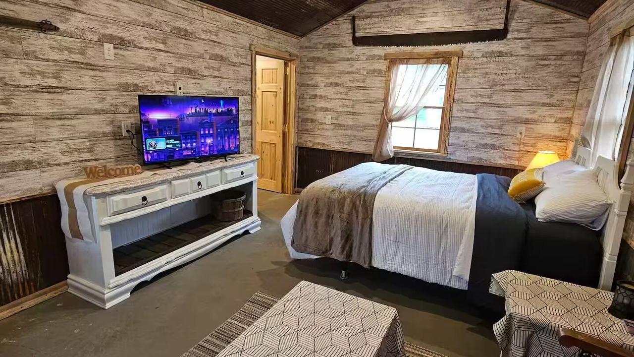 Photo of Bedroom in Weyerhaeuser