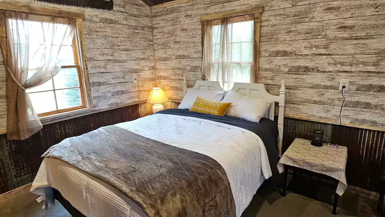 Photo of Bedroom in Weyerhaeuser