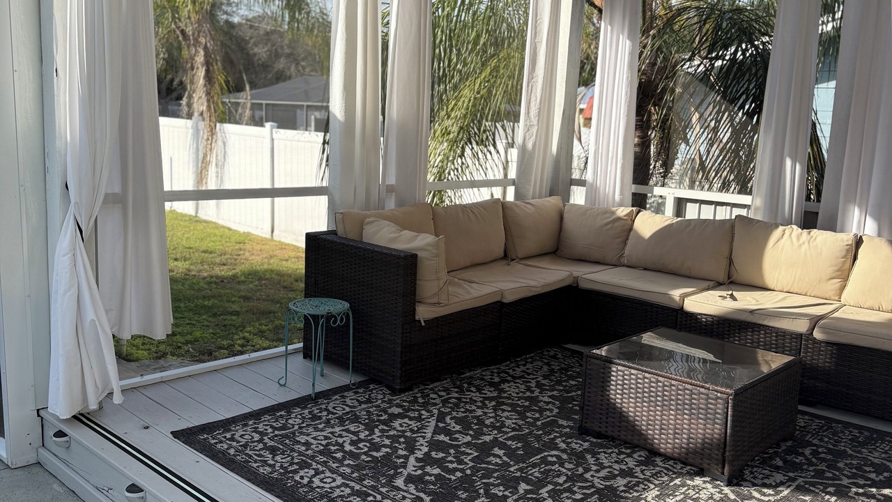 Photo of Patio Balcony in Cypress Gardens