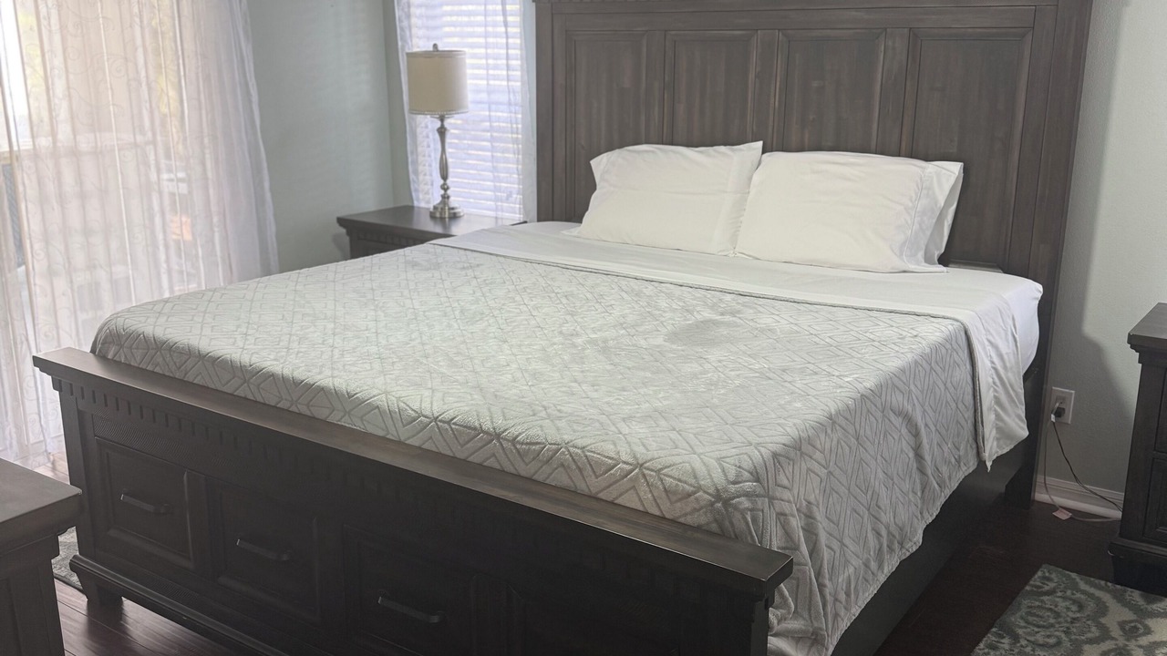 Photo of Bedroom in Cypress Gardens