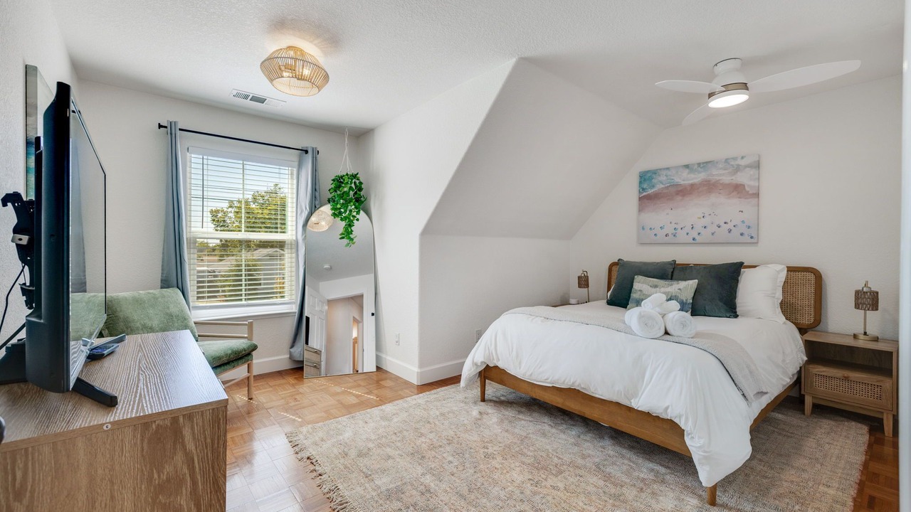 Photo of Bedroom in Downtown