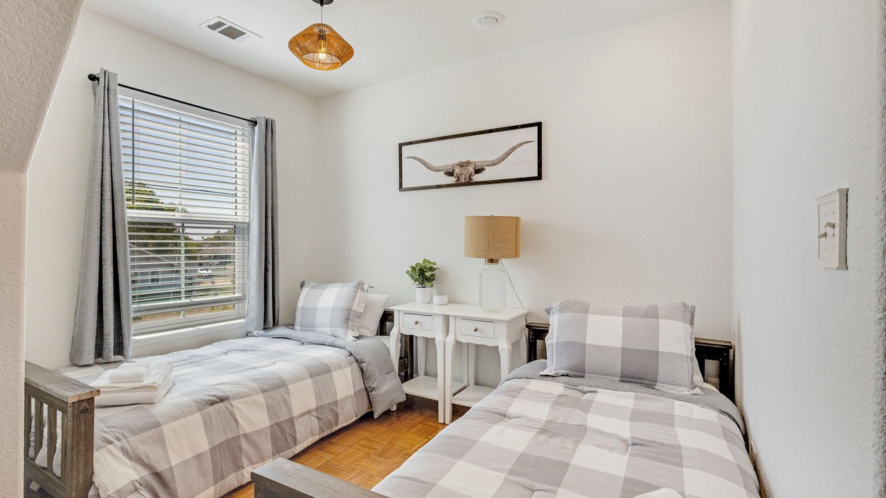 Photo of Bedroom in Downtown