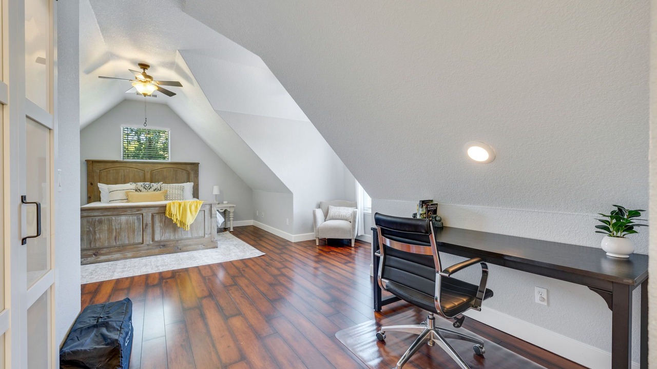 Photo of Bedroom in Downtown