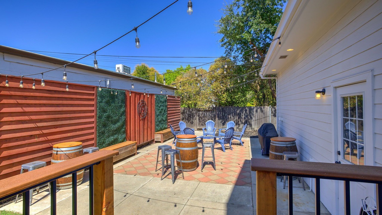 Photo of Outdoor in Downtown