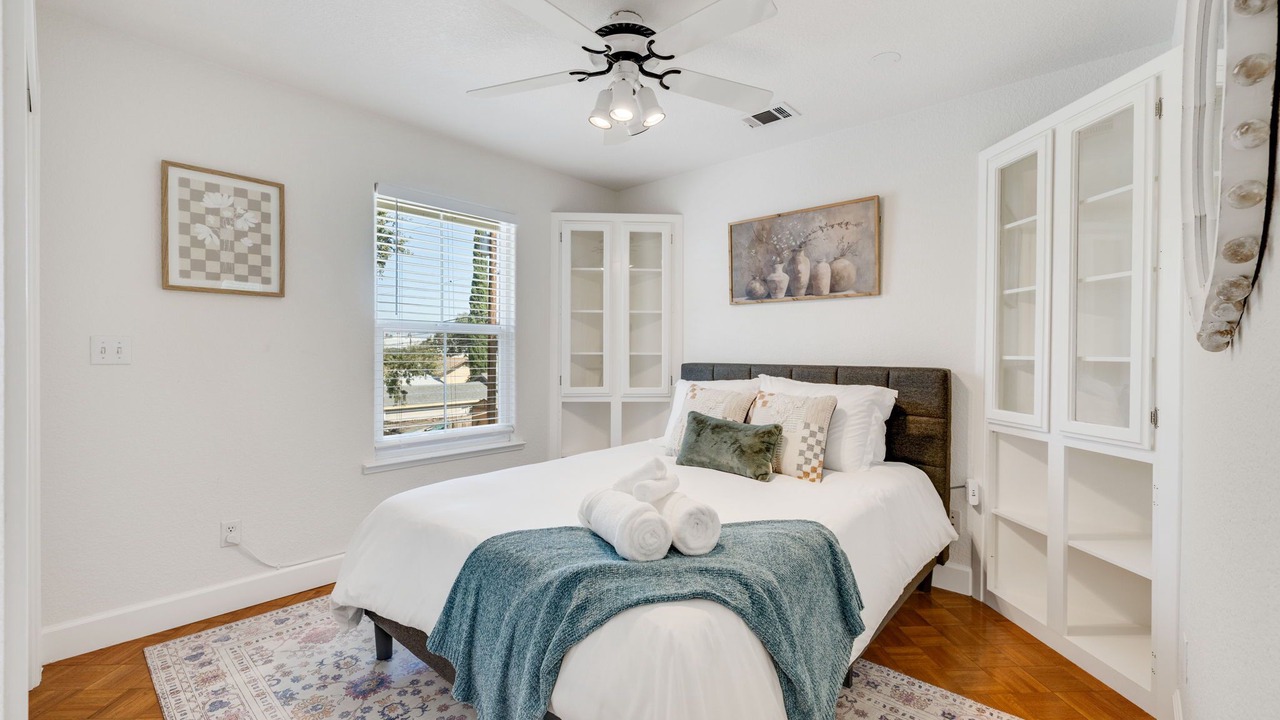 Photo of Bedroom in Downtown