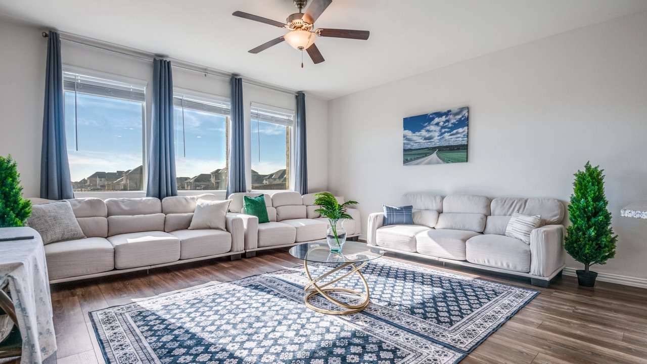 Photo of Livingroom in Forney