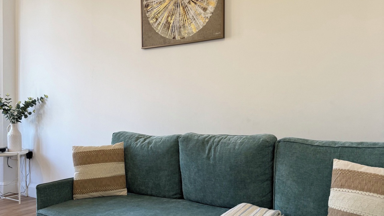 Photo of Livingroom in Wallington North