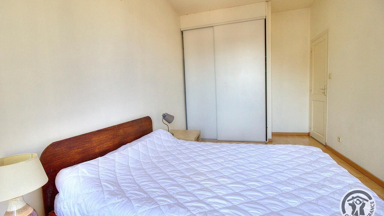 Photo of Bedroom in Voltaire - Saint Amour
