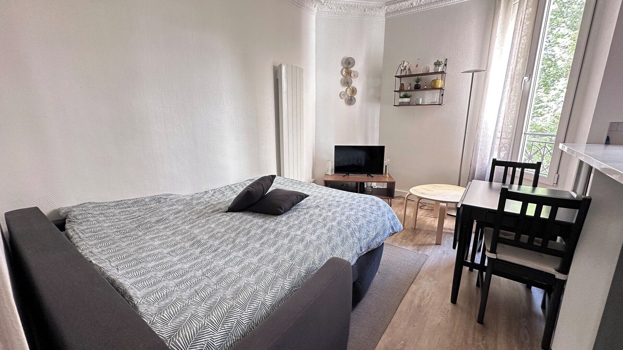 Photo of Bedroom in 13th Arrondissement