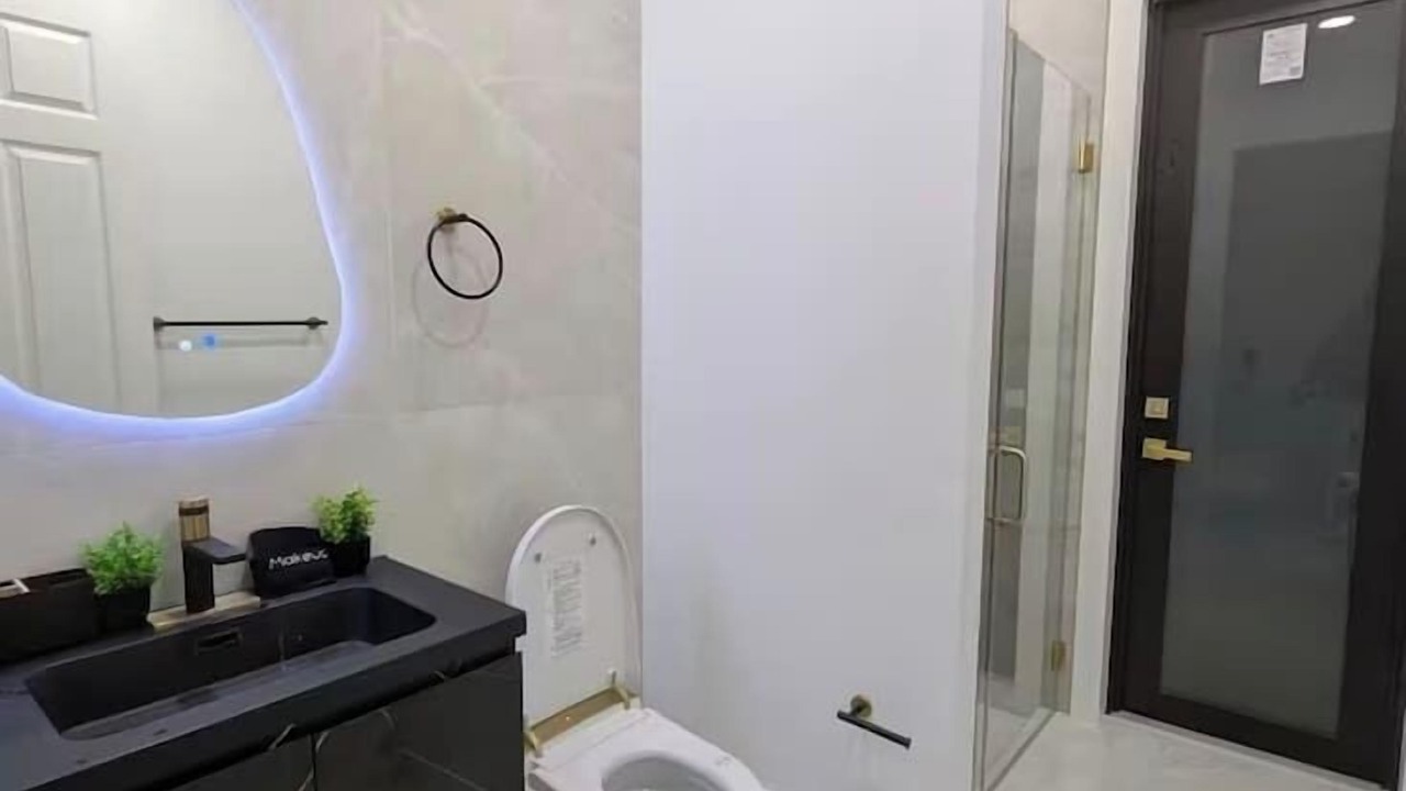 Photo of Bathroom in Ludlam