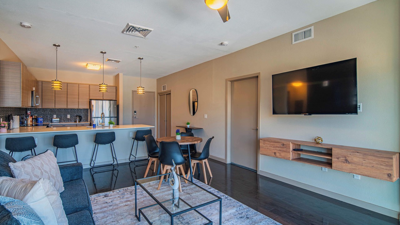 Photo of Livingroom in Evans Churchill