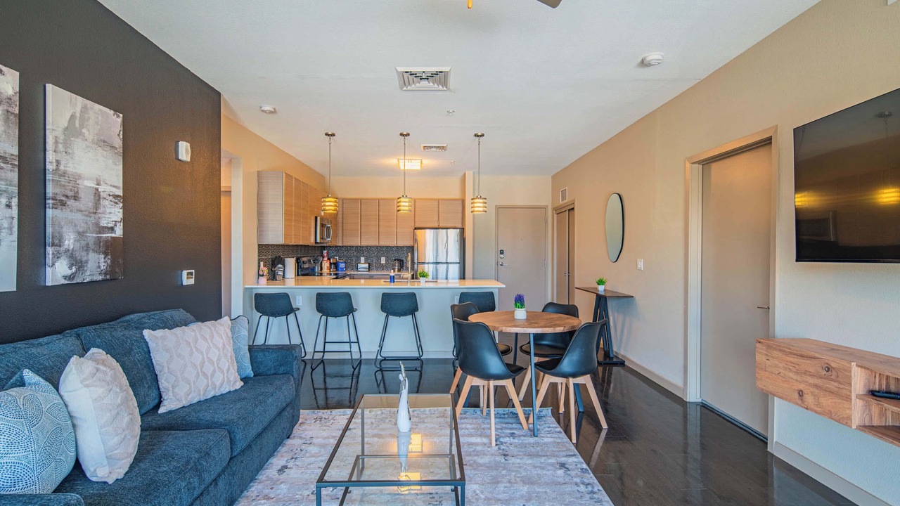 Photo of Livingroom in Evans Churchill