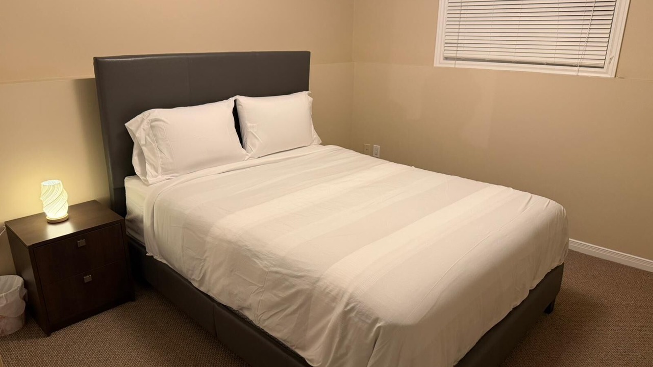 Photo of Bedroom in Waverly Beach
