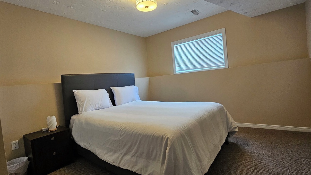 Photo of Bedroom in Waverly Beach