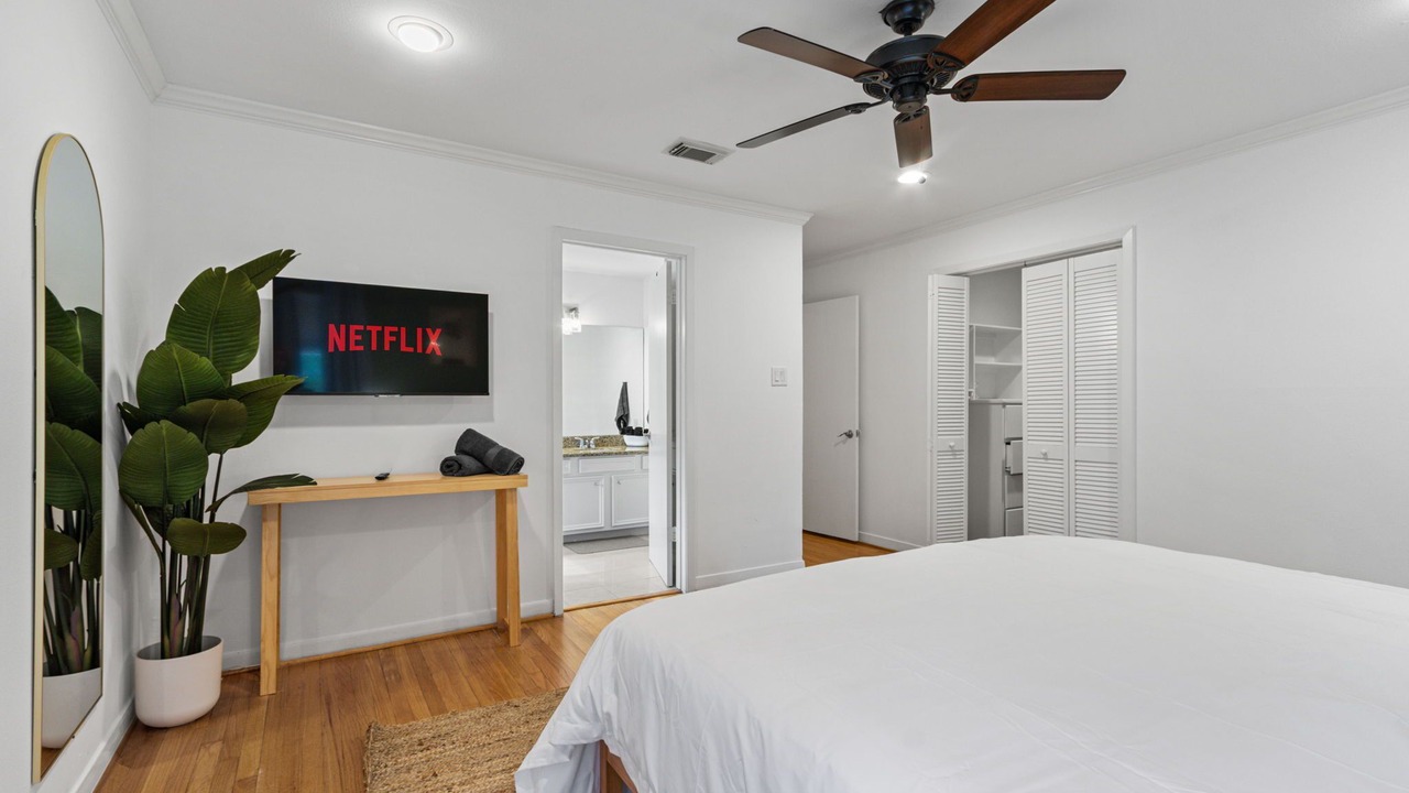 Photo of Bedroom in Braeswood Place