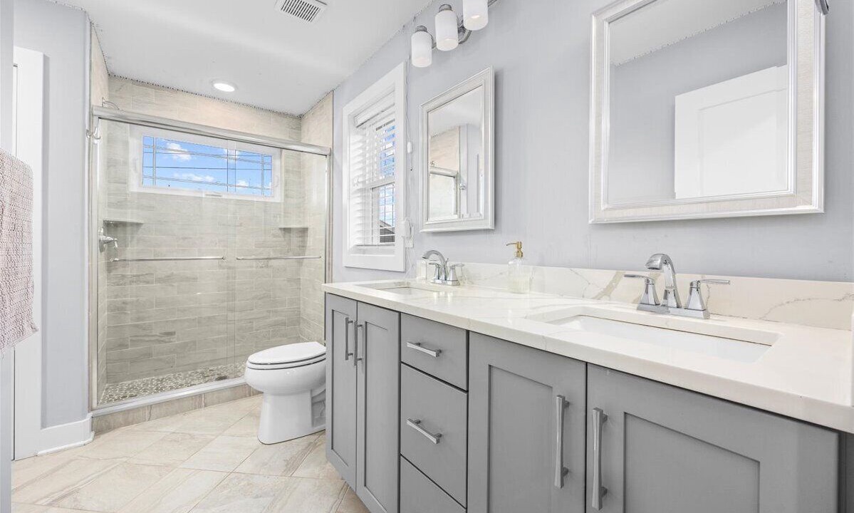 Photo of Bathroom in Margate City