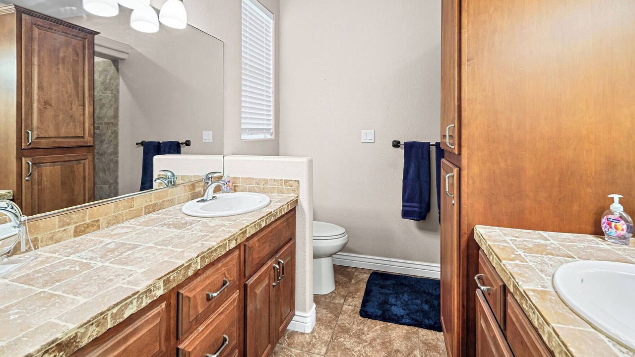 Photo of Bathroom in Moovalya Keys