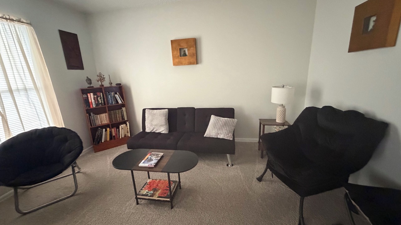 Photo of Livingroom in Deltona Lakes