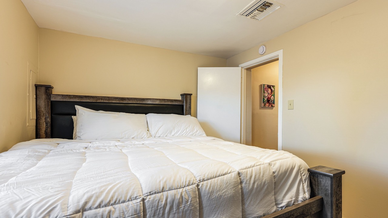 Photo of Bedroom in Governmental Mall