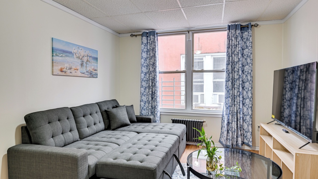 Photo of Livingroom in Queens