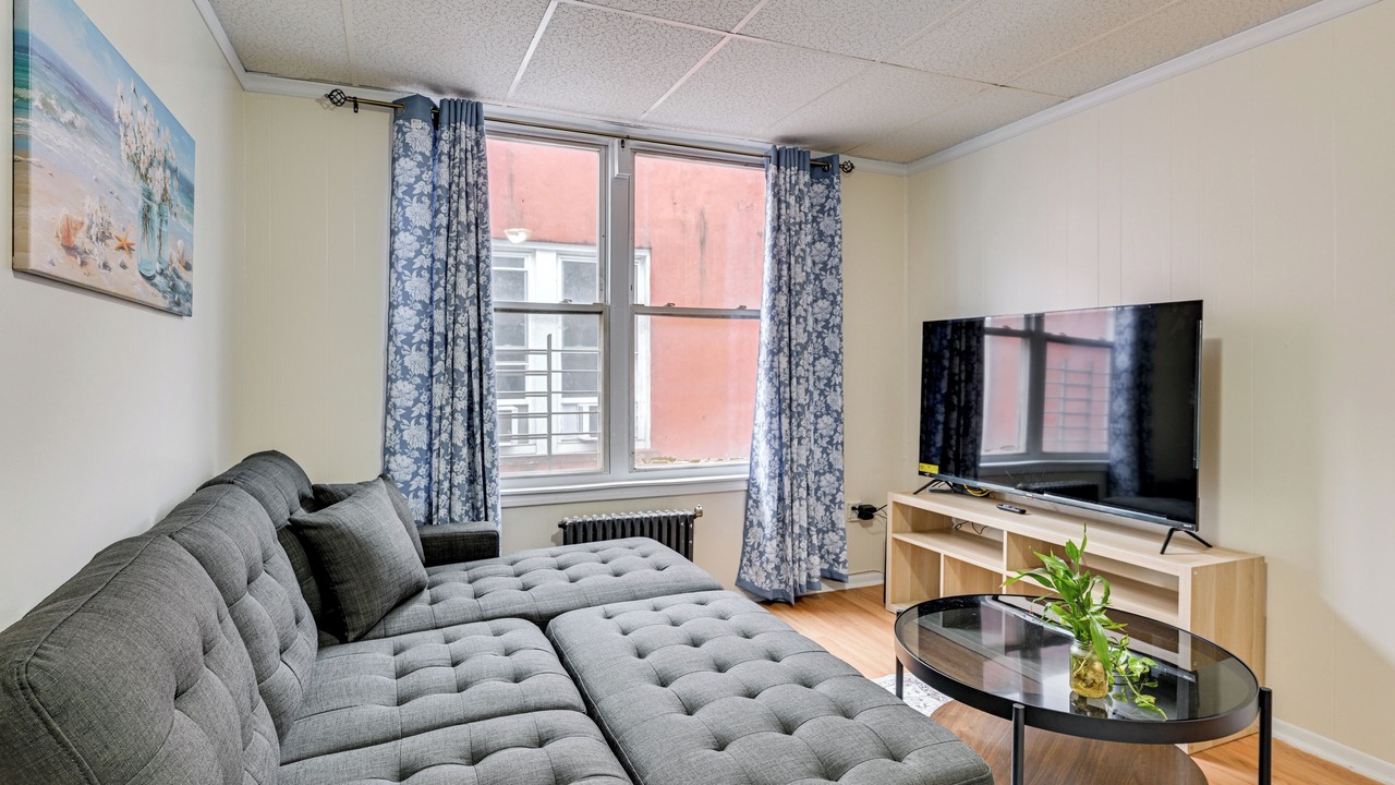 Photo of Livingroom in Queens