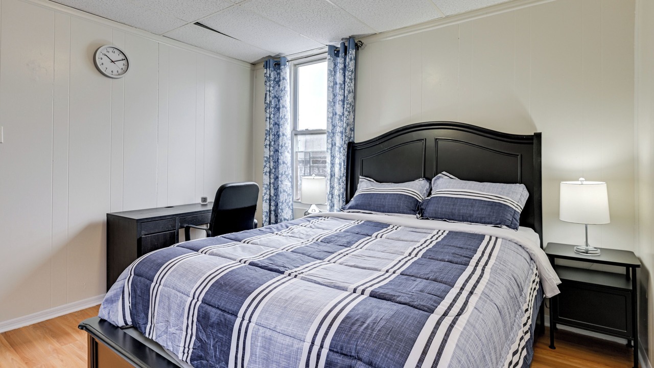 Photo of Bedroom in Queens