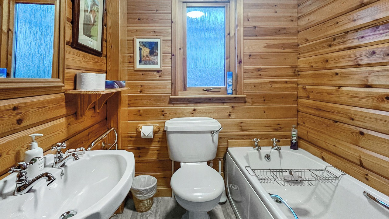 Photo of Bathroom in Pitlochry