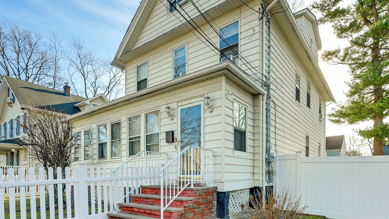 Photo of Outdoor in Teaneck