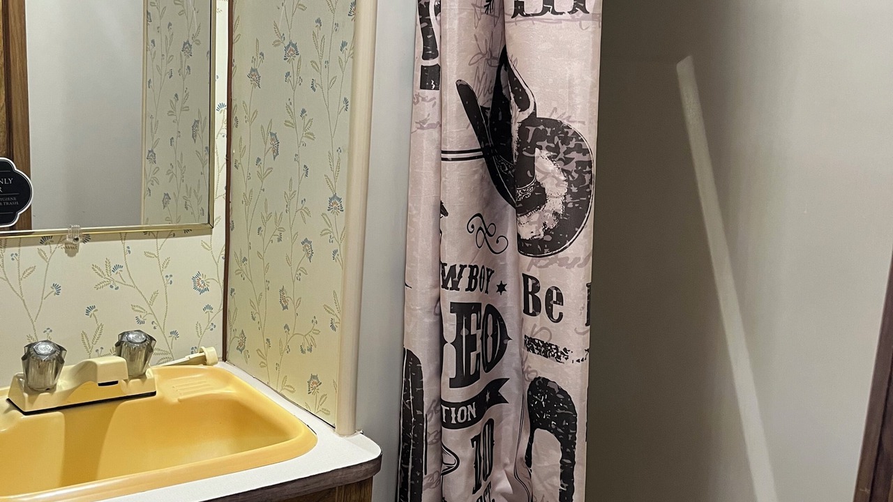 Photo of Bathroom in Sweetwater