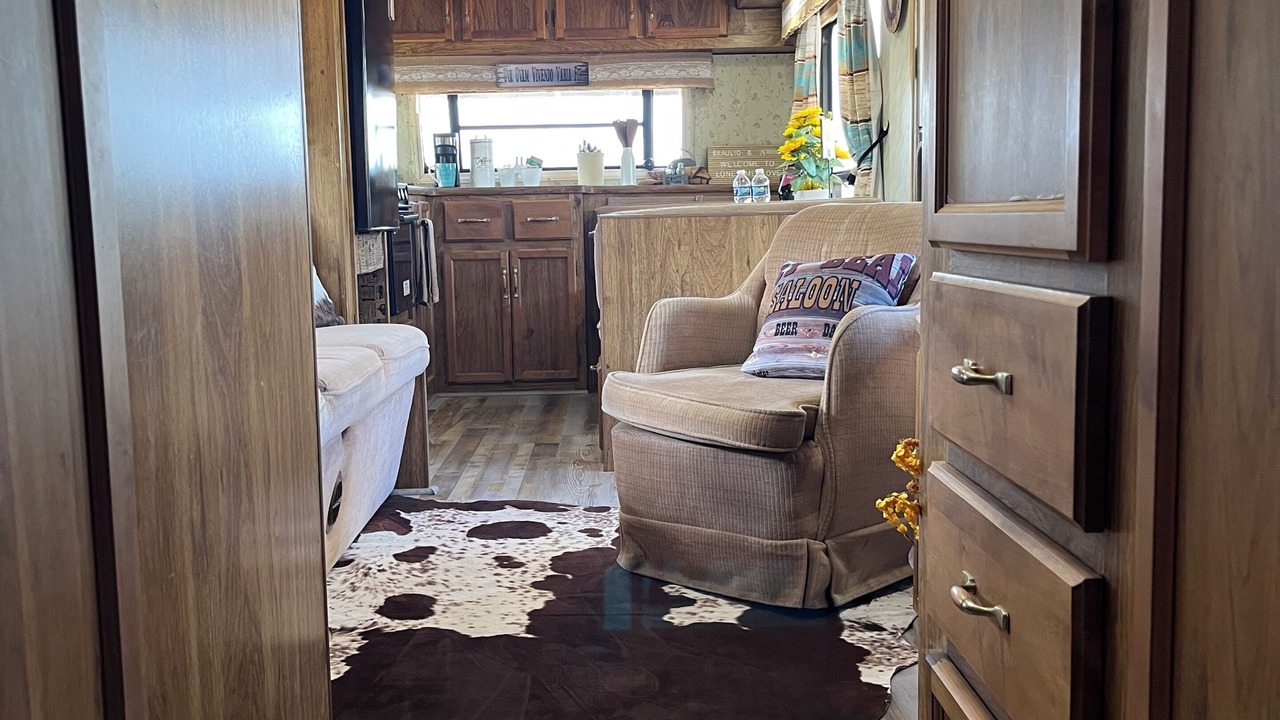 Photo of Livingroom in Sweetwater