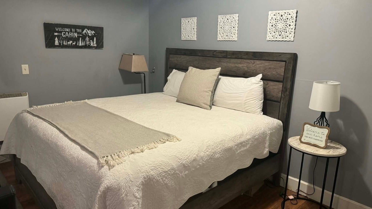 Photo of Bedroom in Snowshoe