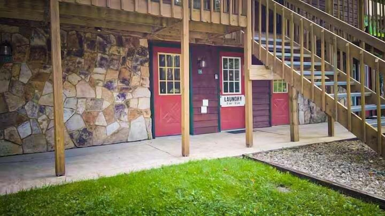 Photo of Outdoor in Snowshoe