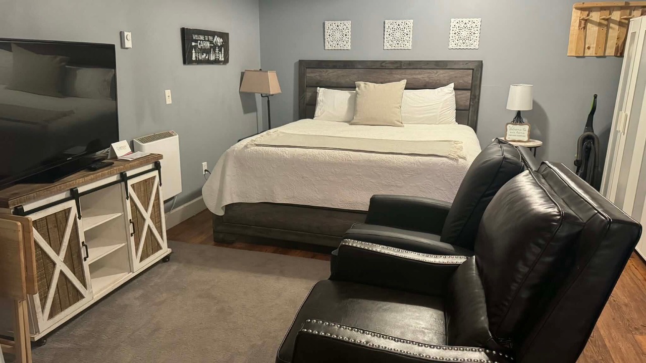 Photo of Bedroom in Snowshoe