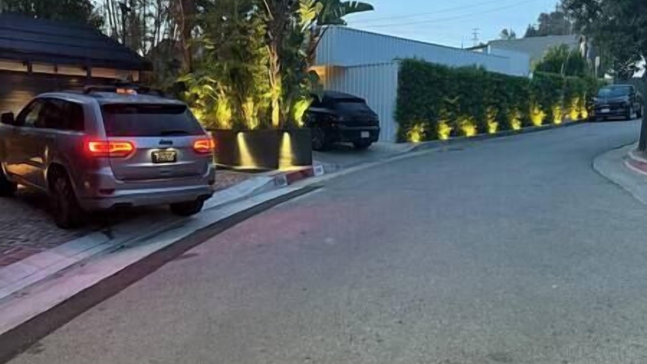 Photo of Outdoor in Hollywood Hills West