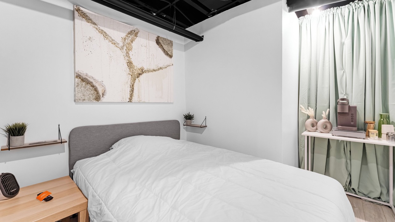 Photo of Bedroom in Ottawa Division