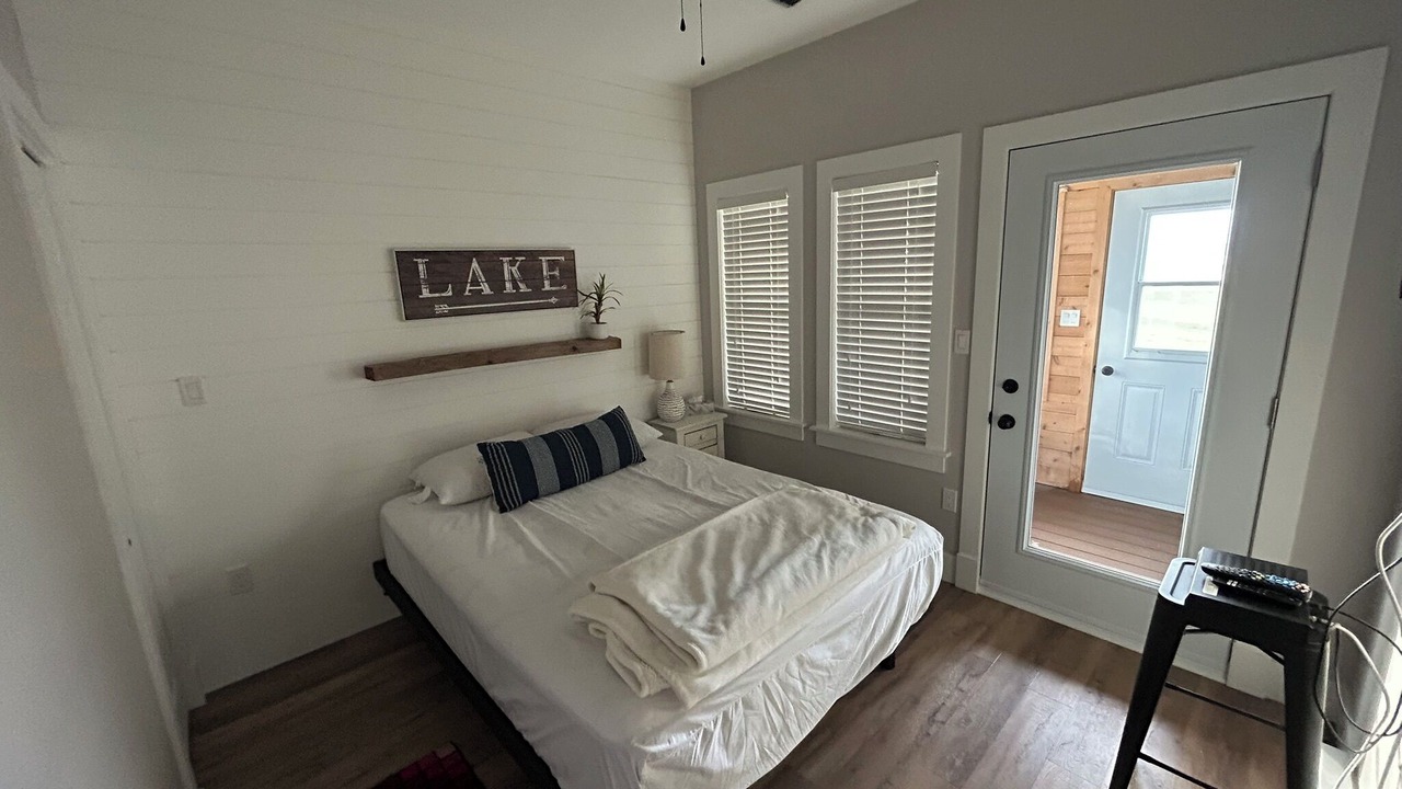 Photo of Bedroom in Points East