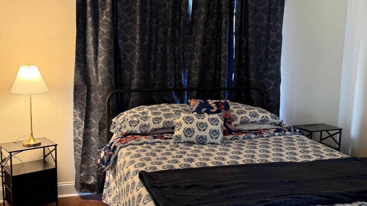 Photo of Bedroom in Middlesboro