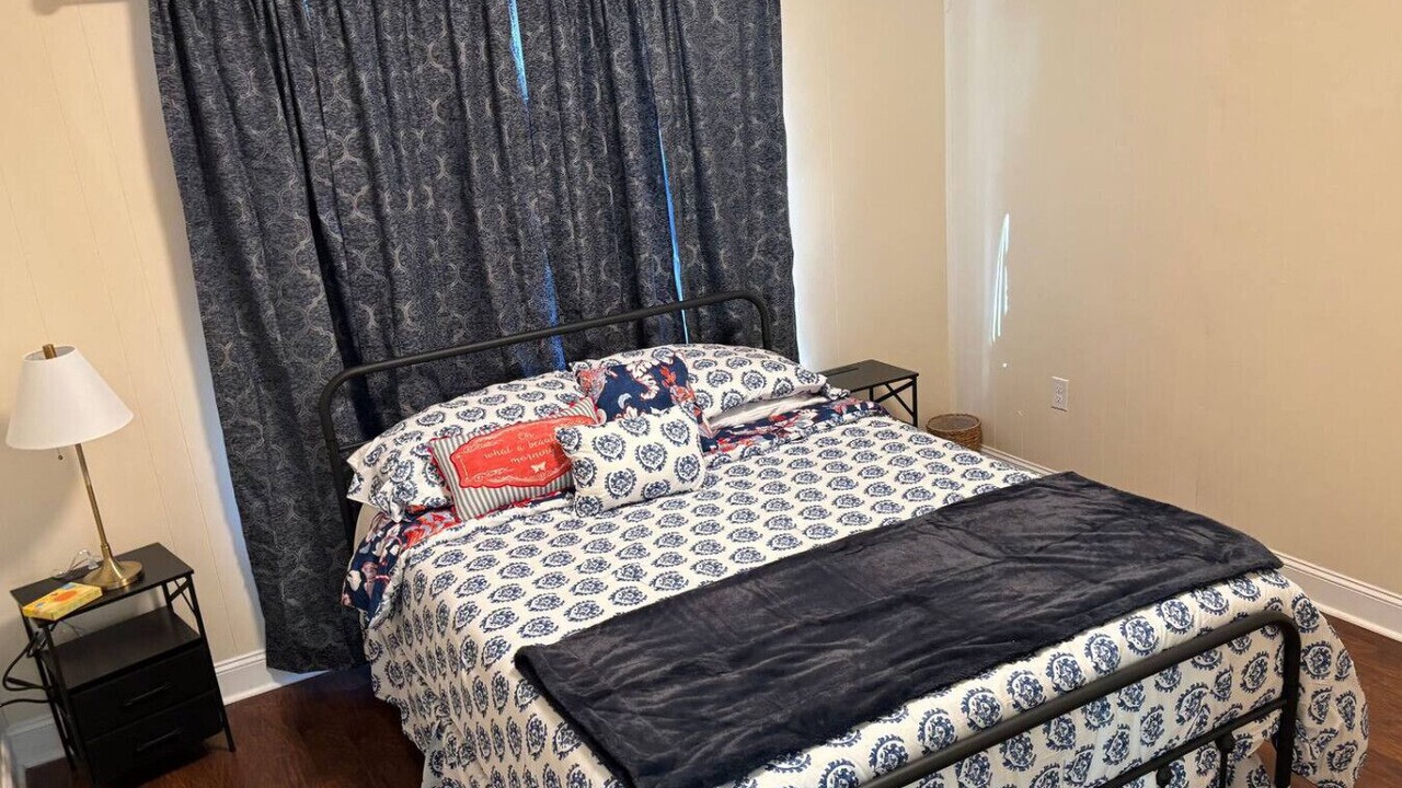Photo of Bedroom in Middlesboro