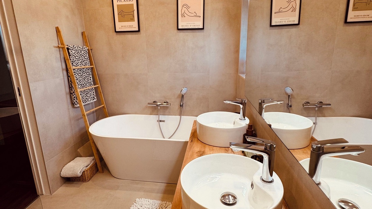Photo of Bathroom in Lesigny