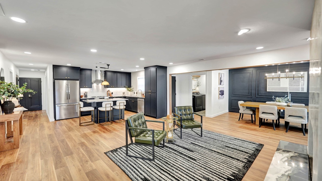 Photo of Livingroom in Midland