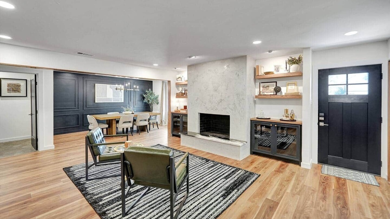 Photo of Livingroom in Midland