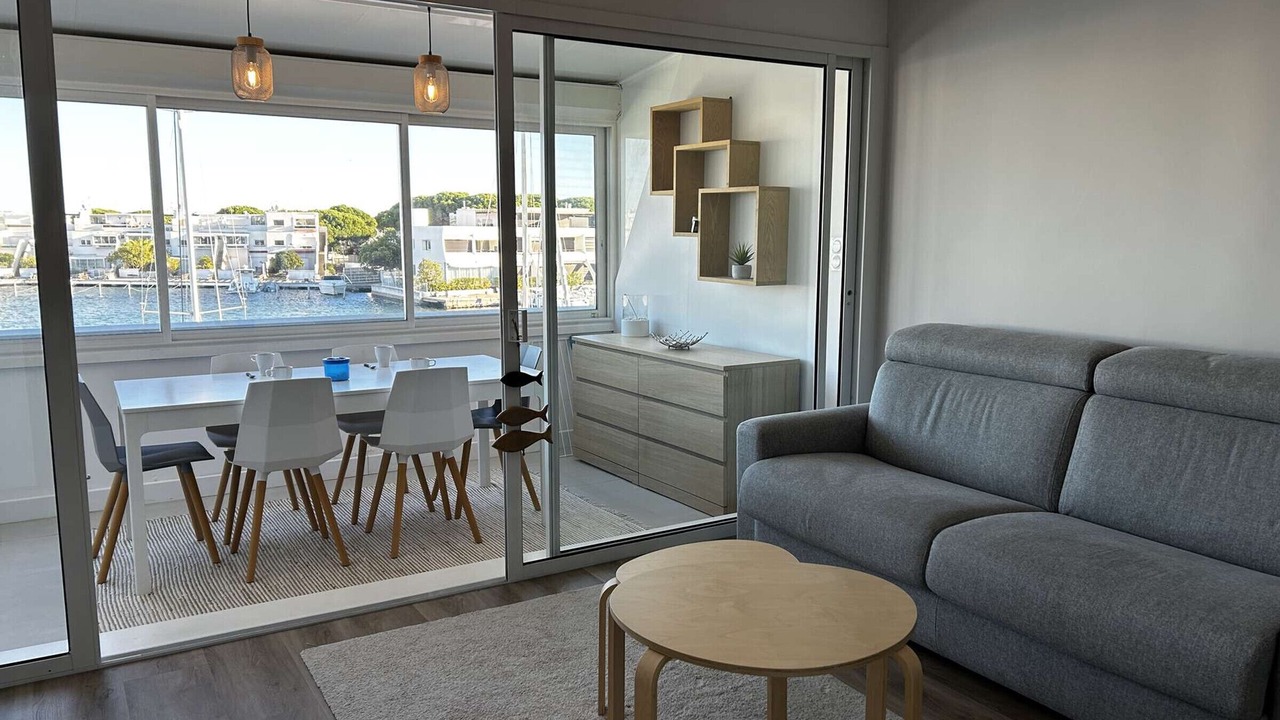 Photo of Livingroom in Le Grau-Du-Roi