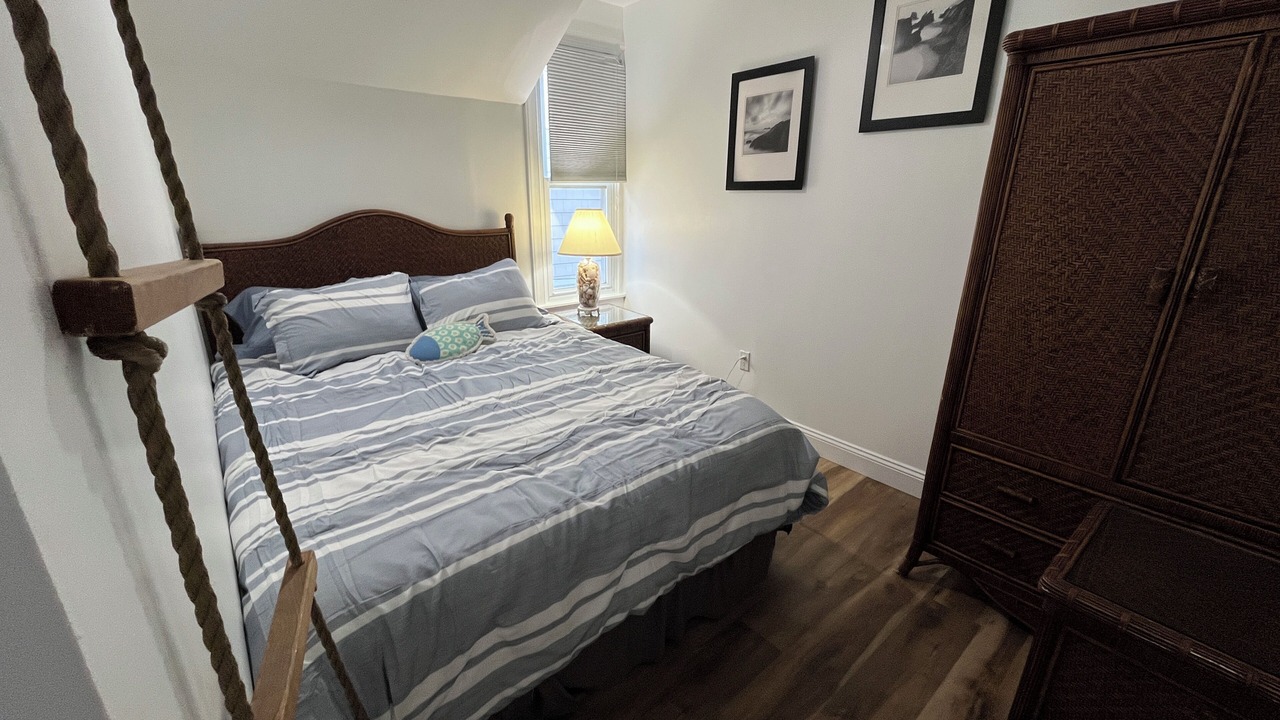 Photo of Bedroom in Avalon