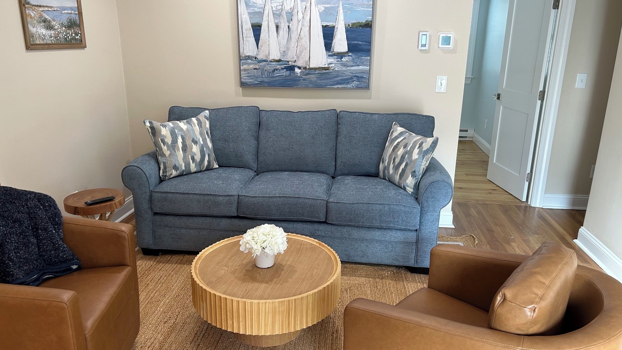 Photo of Livingroom in Jamestown Shores
